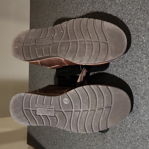 Kenneth Cole Reaction Brown Leather boot - Picture 3 of 4